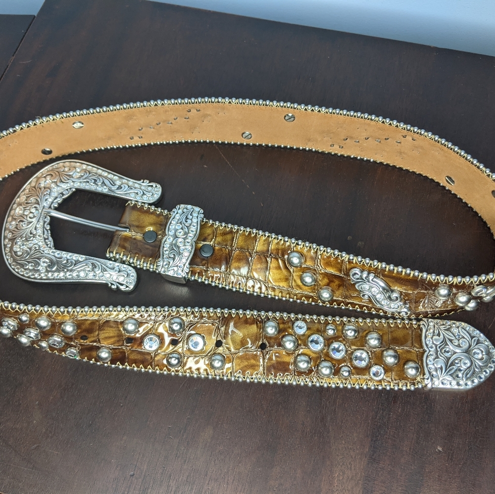 Justin's Boots Leather Rhinestone statement belt